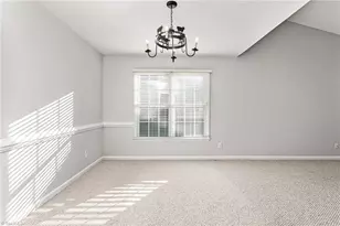 3027 Maple Ave, Burlington, NC 27215 - Photo 9