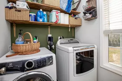 154 Gracyn Lane, Thomasville, NC 27360 - Photo 7