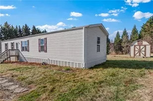 1079 Red Hill Creek Rd, Dobson, NC 27017 - Photo 5