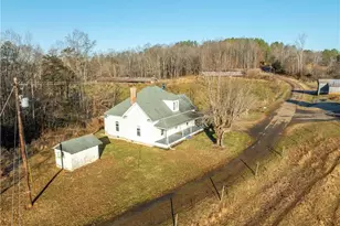 588 Roby Fulk Rd, Pinnacle, NC 27043 - Photo 9