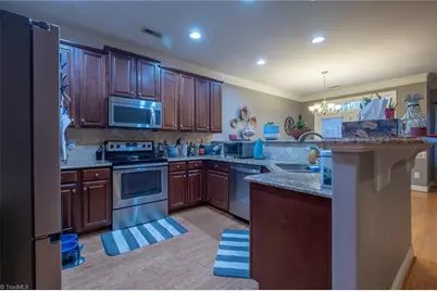 2857 Willoughby Court, Burlington, NC 27215 - Photo 7