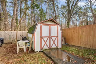 825 Lockesley Ln, Burlington, NC 27217 - Photo 29