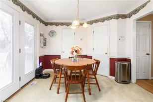 825 Lockesley Ln, Burlington, NC 27217 - Photo 9