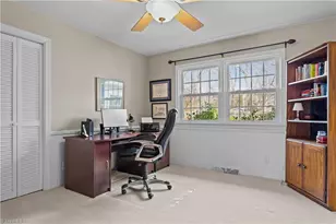 1002 Kemp Rd W, Greensboro, NC 27410 - Photo 31