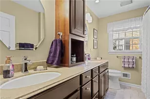 1002 Kemp Rd W, Greensboro, NC 27410 - Photo 29