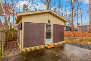 1320 Pebblebrook Rd, Winston-Salem, NC 27105 - Photo 31