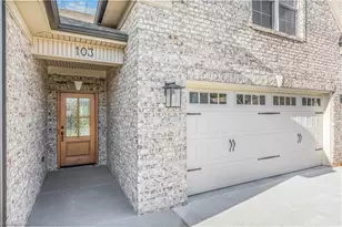 103 Park Pl, King, NC 27021 - Photo 3