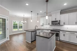 103 Park Pl, King, NC 27021 - Photo 9