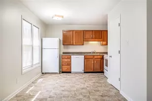 121 Westview Dr, Carrboro, NC 27510 - Photo 5