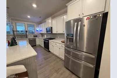 648 Meadowlark Drive, Winston-Salem, NC 27106 - Photo 7