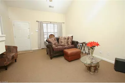 25 Tannenbaum Circle, Greensboro, NC 27410 - Photo 3