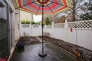 25 Tannenbaum Cir, Greensboro, NC 27410 - Photo 11