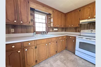 2230 Little River Road, Asheboro, NC 27205 - Photo 11