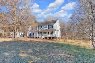 1206 Foxhaven Dr, Greensboro, NC 27455 - Photo 3