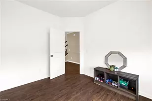 436 Green Arbor Ln, Winston-Salem, NC 27103 - Photo 9