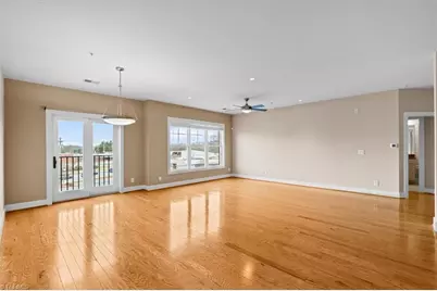 2920 Martinsville Road #301, Greensboro, NC 27408 - Photo 9