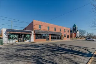 30 E 1st St, Lexington, NC 27292 - Photo 3