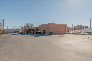 30 E 1st St, Lexington, NC 27292 - Photo 47