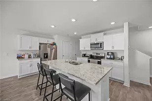 2526 Lily Dr, Haw River, NC 27258 - Photo 11