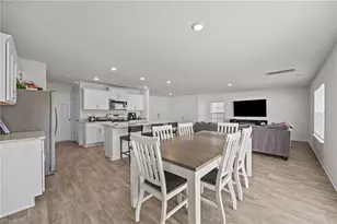 2526 Lily Dr, Haw River, NC 27258 - Photo 9