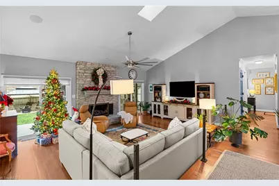 1201 Double Oaks Road, Greensboro, NC 27410 - Photo 9