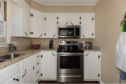 585 Green Acres Road, Millers Creek, NC 28665 - Photo 11