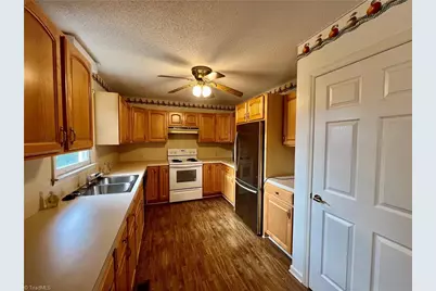 800 Armory Road, North Wilkesboro, NC 28659 - Photo 9