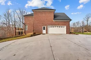 4619 Riveroaks Dr, Randleman, NC 27317 - Photo 45