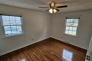 110 Hillside Ct, King, NC 27021 - Photo 13