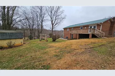 110 Hillside Court, King, NC 27021 - Photo 31