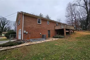 110 Hillside Ct, King, NC 27021 - Photo 37