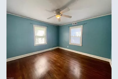 1311 Cardinal Place, Greensboro, NC 27408 - Photo 9