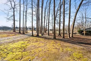 5506 Grove Forrest Dr, High Point, NC 27263 - Photo 39