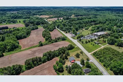 7792 Nc Highway 68, Stokesdale, NC 27357 - Photo 41