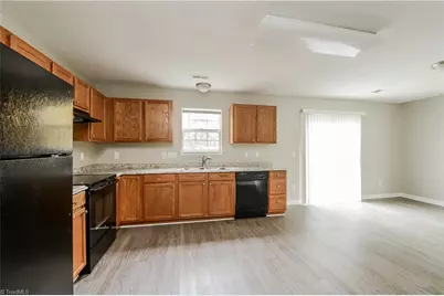 5511 Grapevine Court, Greensboro, NC 27405 - Photo 9