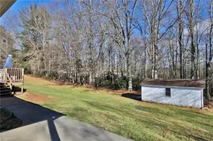1759 Grandview Dr, Sparta, NC 28675 - Photo 33