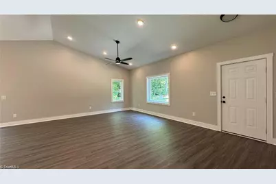 148 Buena Vista Drive, Pilot Mountain, NC 27041 - Photo 19