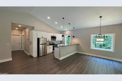 148 Buena Vista Drive, Pilot Mountain, NC 27041 - Photo 17