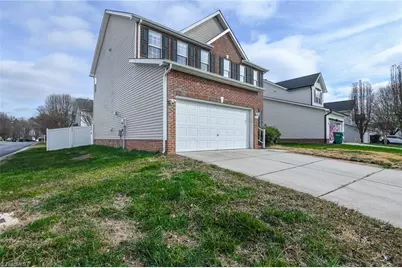 4603 Village Square Court, Greensboro, NC 27409 - Photo 3