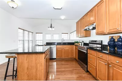 4603 Village Square Court, Greensboro, NC 27409 - Photo 9