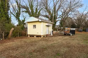 1911 Leight St, Winston-Salem, NC 27107 - Photo 11