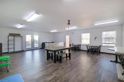 402 Worth Street, Mount Airy, NC 27030 - Photo 25