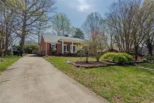 2822 Bedford St, Burlington, NC 27215 - Photo 3