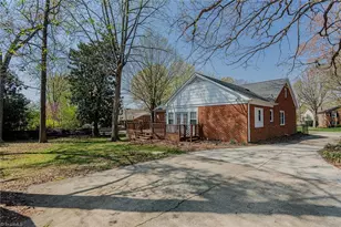 2822 Bedford St, Burlington, NC 27215 - Photo 47