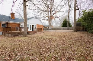 2822 Bedford St, Burlington, NC 27215 - Photo 45