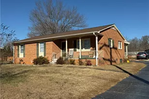 1617 Bunker Hill Sandy Ridge Rd, Kernersville, NC 27284 - Photo 3