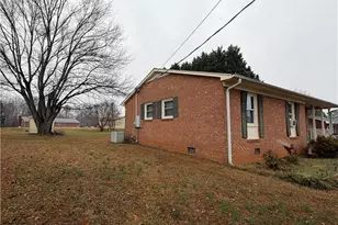 1617 Bunker Hill Sandy Ridge Rd, Kernersville, NC 27284 - Photo 7