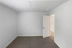 1312 Sharp Ridge Rd, Greensboro, NC 27406 - Photo 15