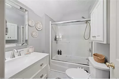 2005 Carlisle Way, High Point, NC 27265 - Photo 23