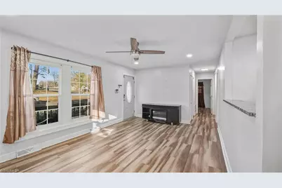 1111 Morningside Drive, Burlington, NC 27217 - Photo 9